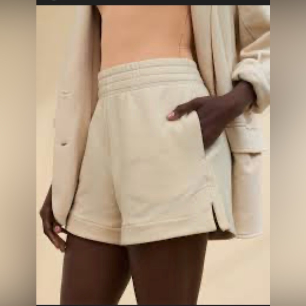 Aerie Sun's Out High Waisted Short - cream
